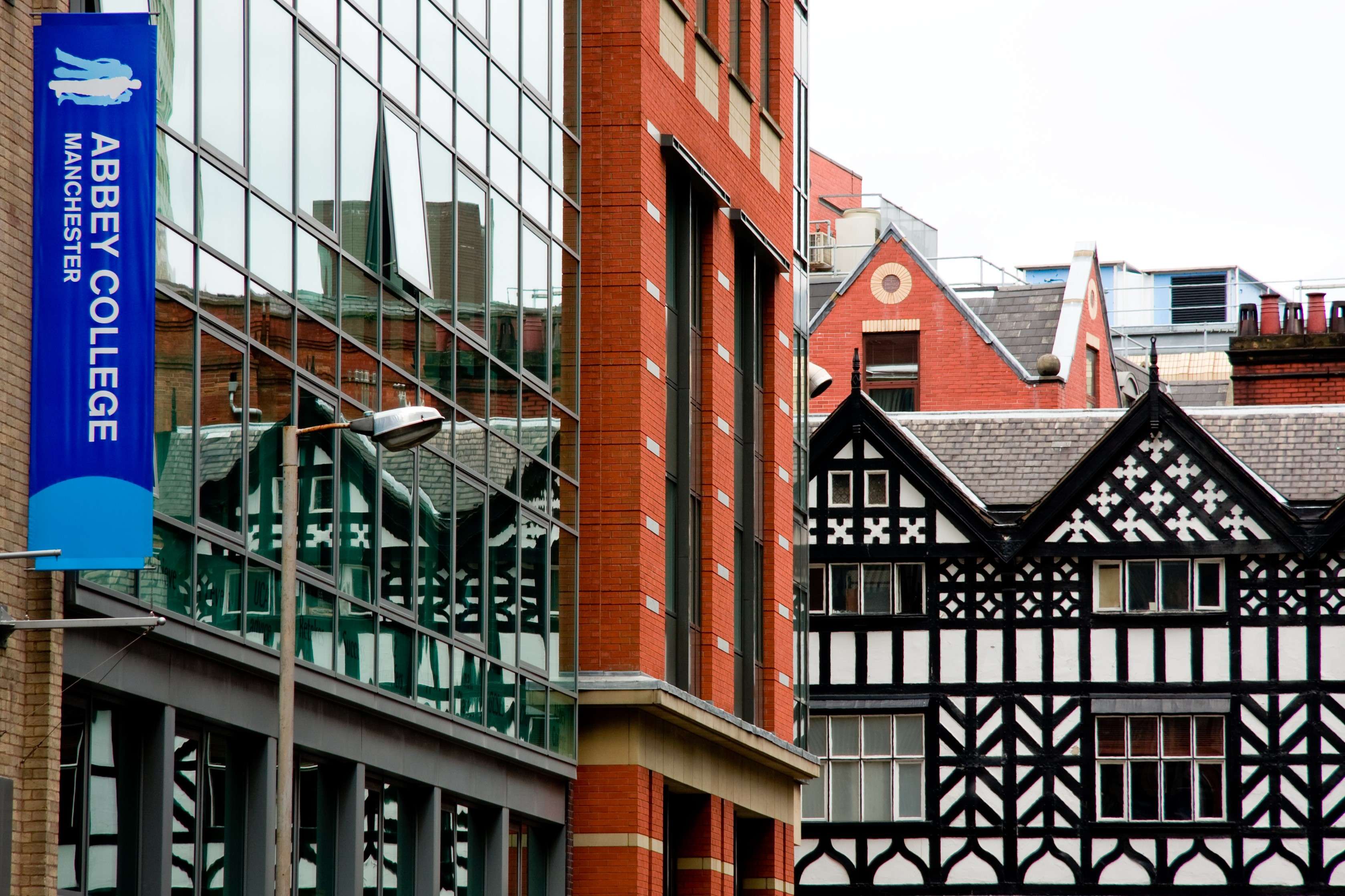 A-level programme. Подготовительные курсы в ТОП-3 университета мира.